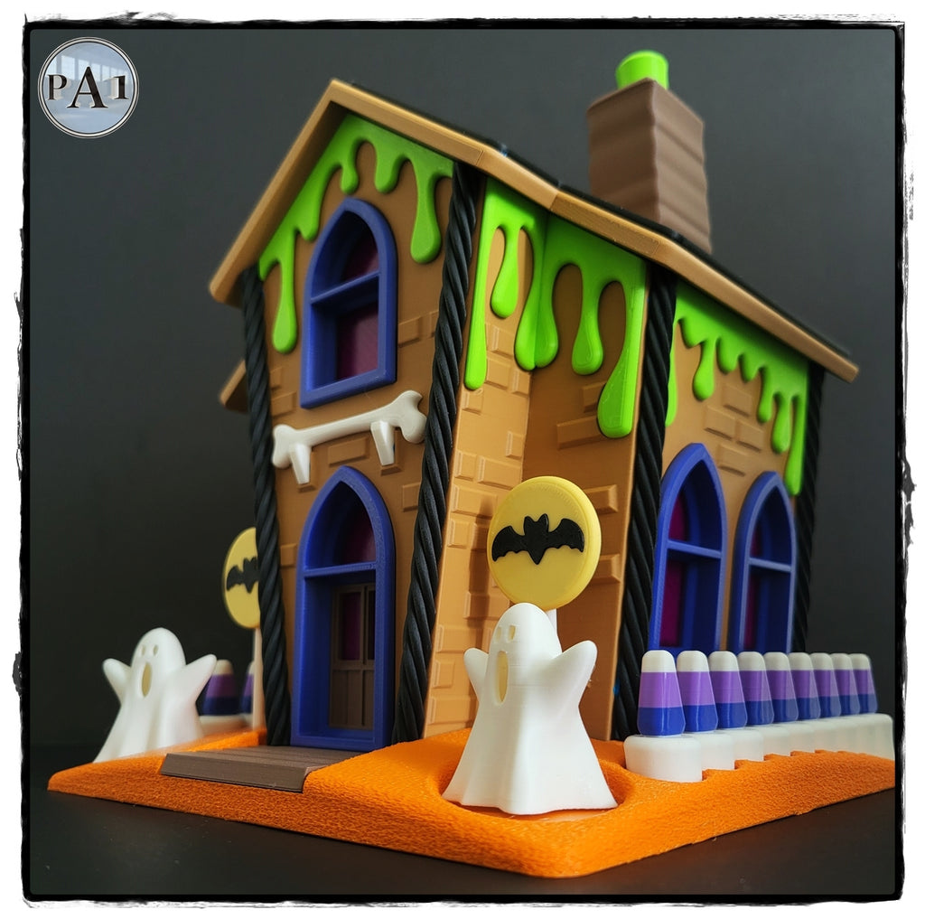 Haunted Gingerbread House Collection – Halloween Container with Removable Roof