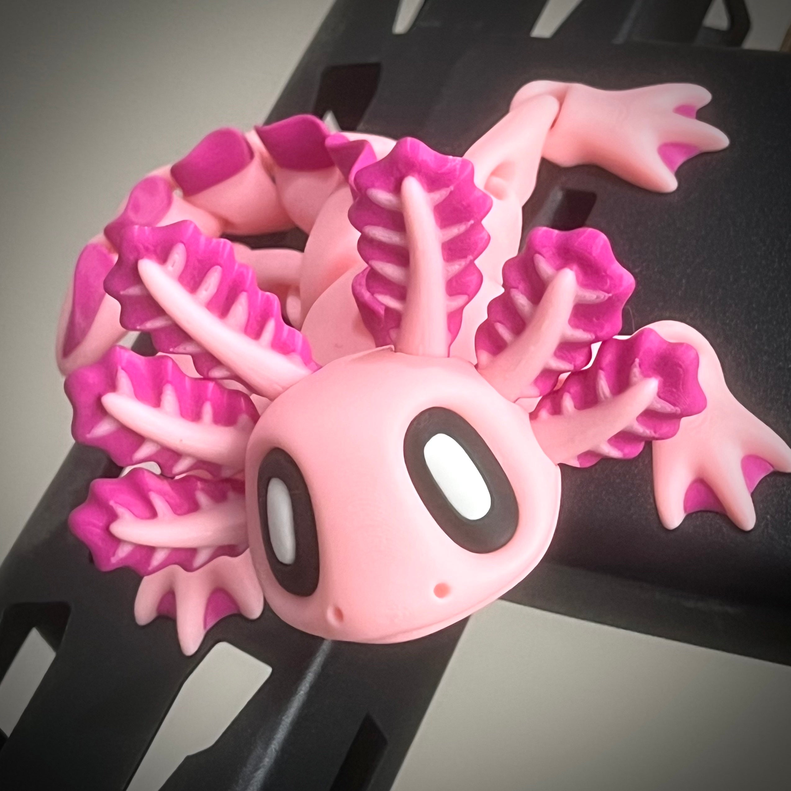 Enchanting Axolotl with Seaweed Bed - 3d Printed Articulated Decor