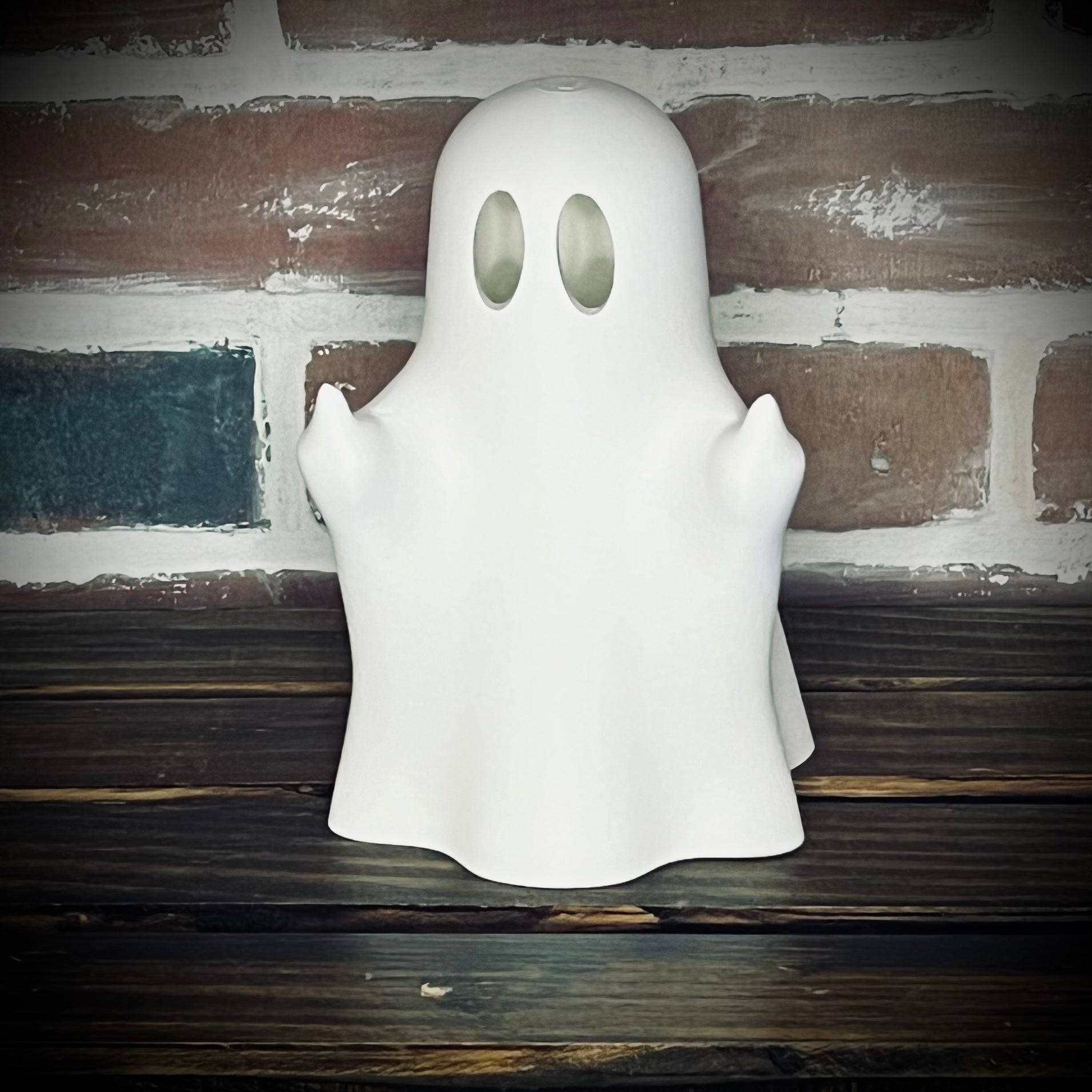 Cheeky Ghost - 7" or 10" Ghostly Chonkz - 3d Printed Figurine Ornament