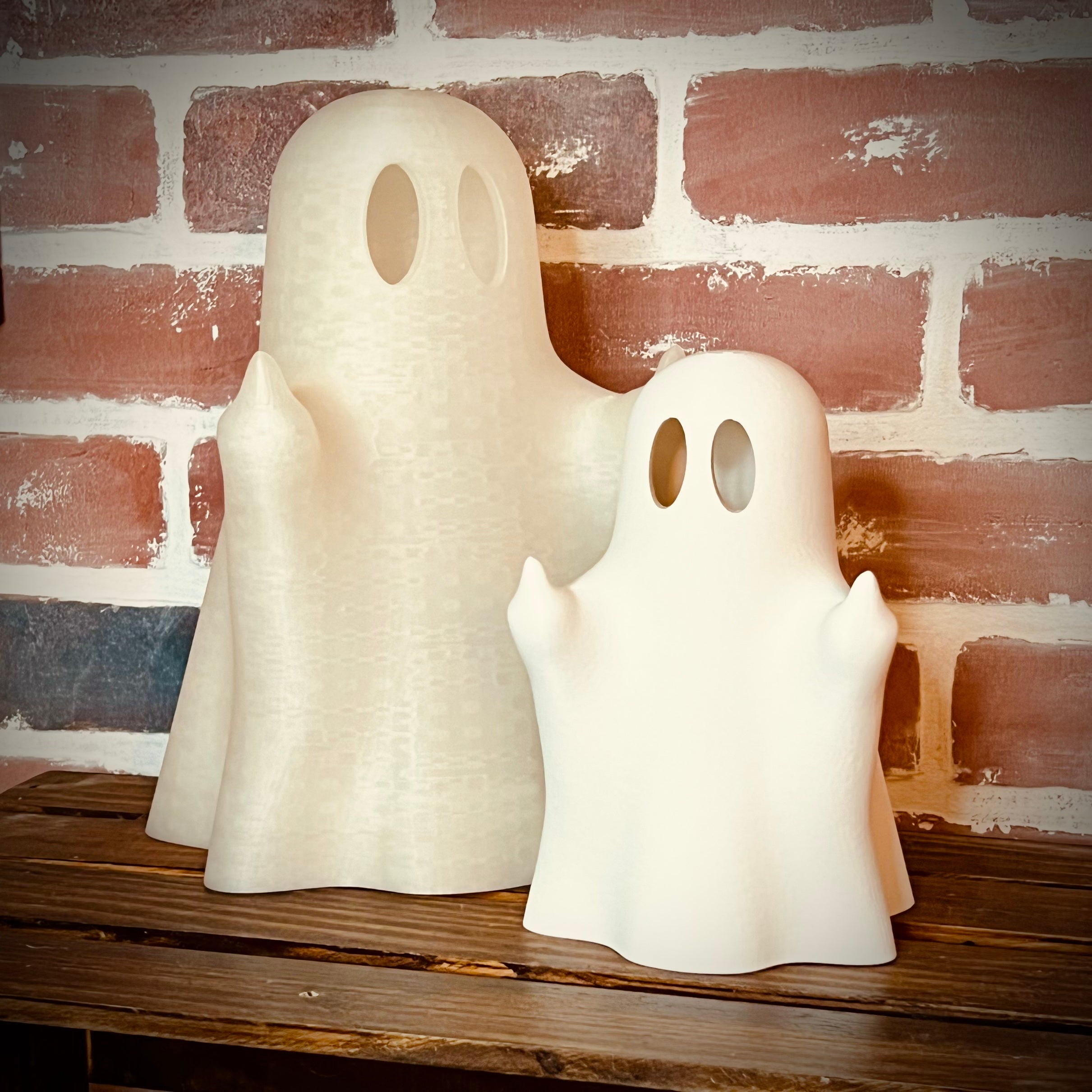 Cheeky Ghost - 7" or 10" Ghostly Chonkz - 3d Printed Figurine Ornament