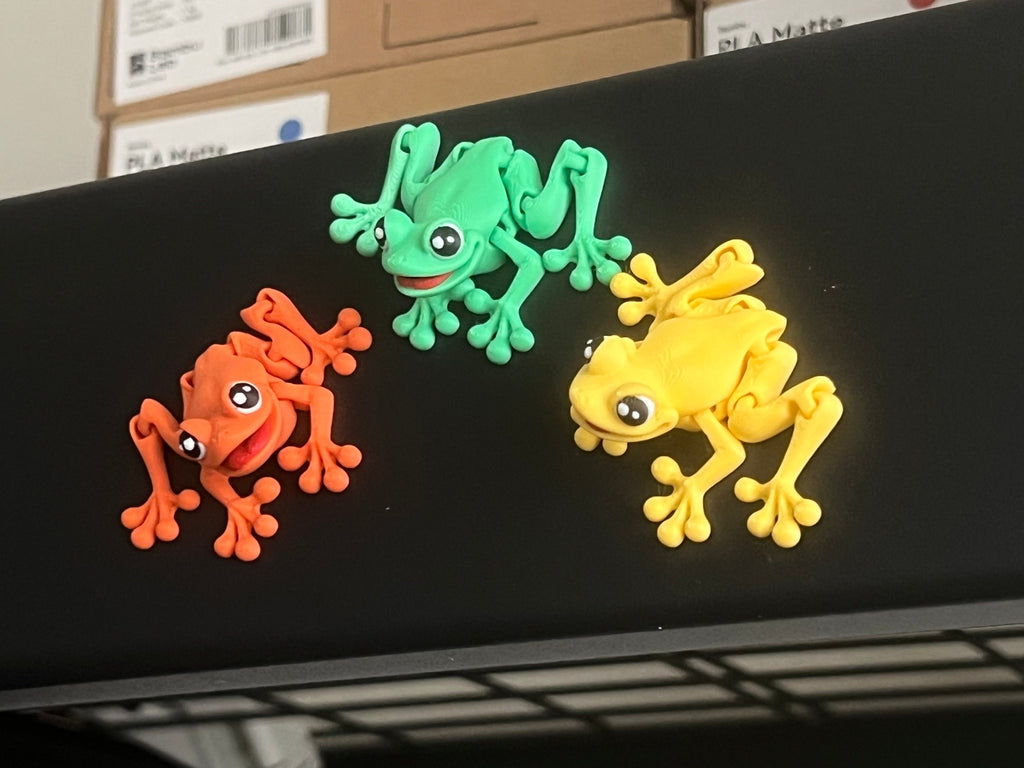 Pocket Pals Magnetic Tree Frog 3 Pack - 3d Printed Articulated Figurine Decor