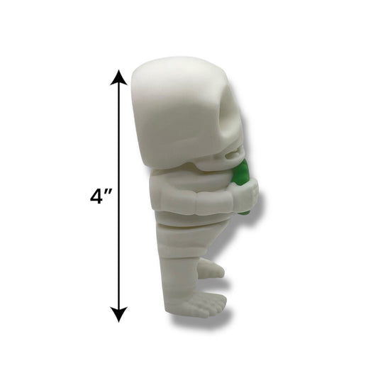 4" Skeleton Holding a 4 Leaf Clover - Articulated High-Quality 3D Printed Animal Figurine