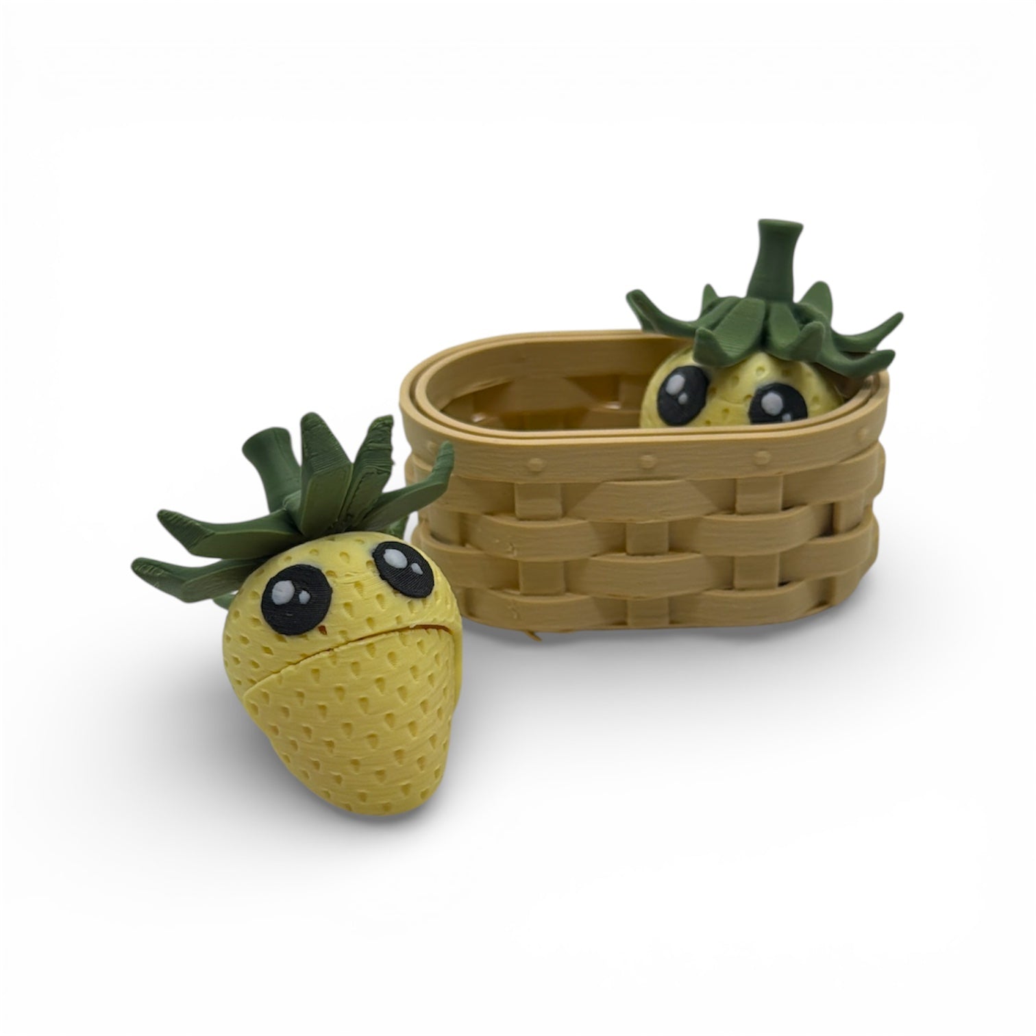 Berry Besties 2 pack – Articulated Strawberries in a Basket