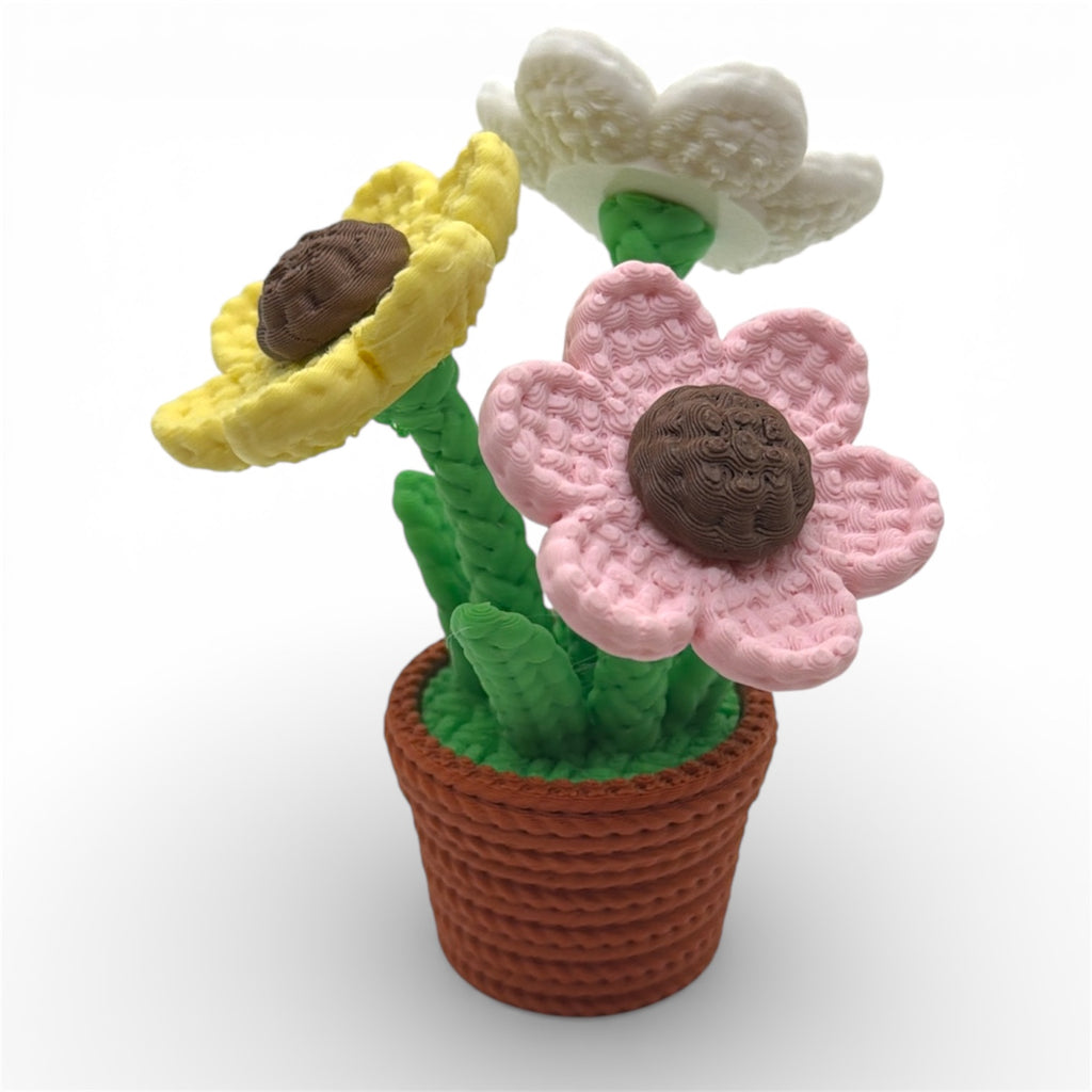 Knitted Daisy Flowers – Floral Desk Top Decor